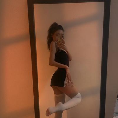 南阳一高那边的妹子，颜值还可以，价格不贵